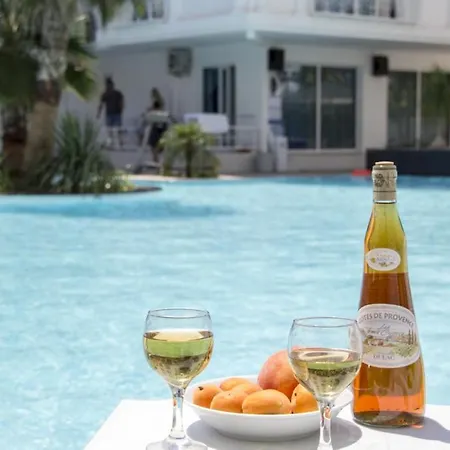 Apartment Rey With Big Pool Antalya
